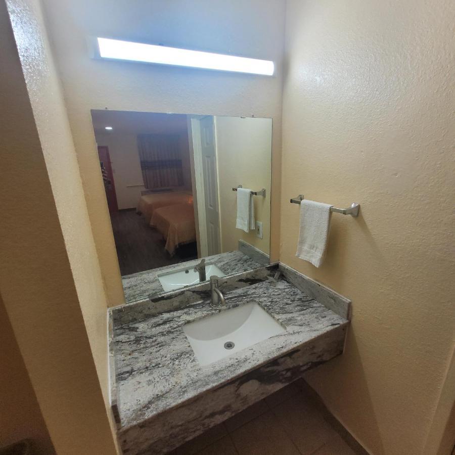 La Vista Motel Brownsville Dış mekan fotoğraf